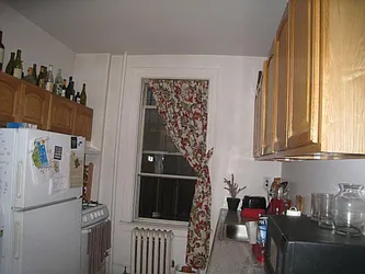 Rented by Alexiou Realty