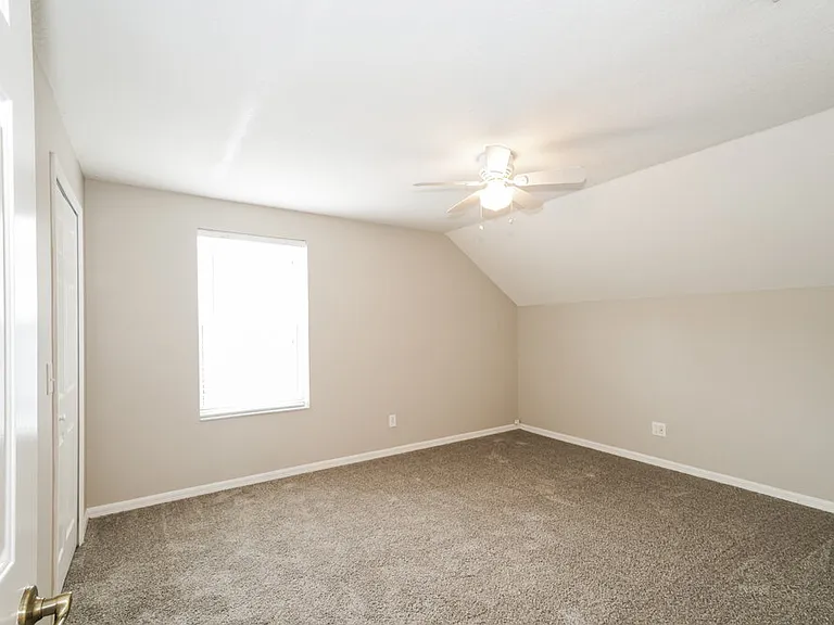 3202 Shamrock Park Pl — Photo 14