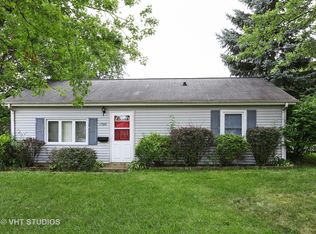 1700 Marlboro Ln, Crest Hill, IL 60403