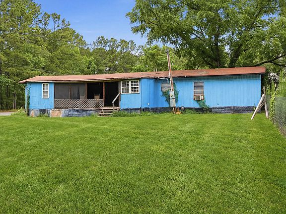 4th image of 208 Rae Ln