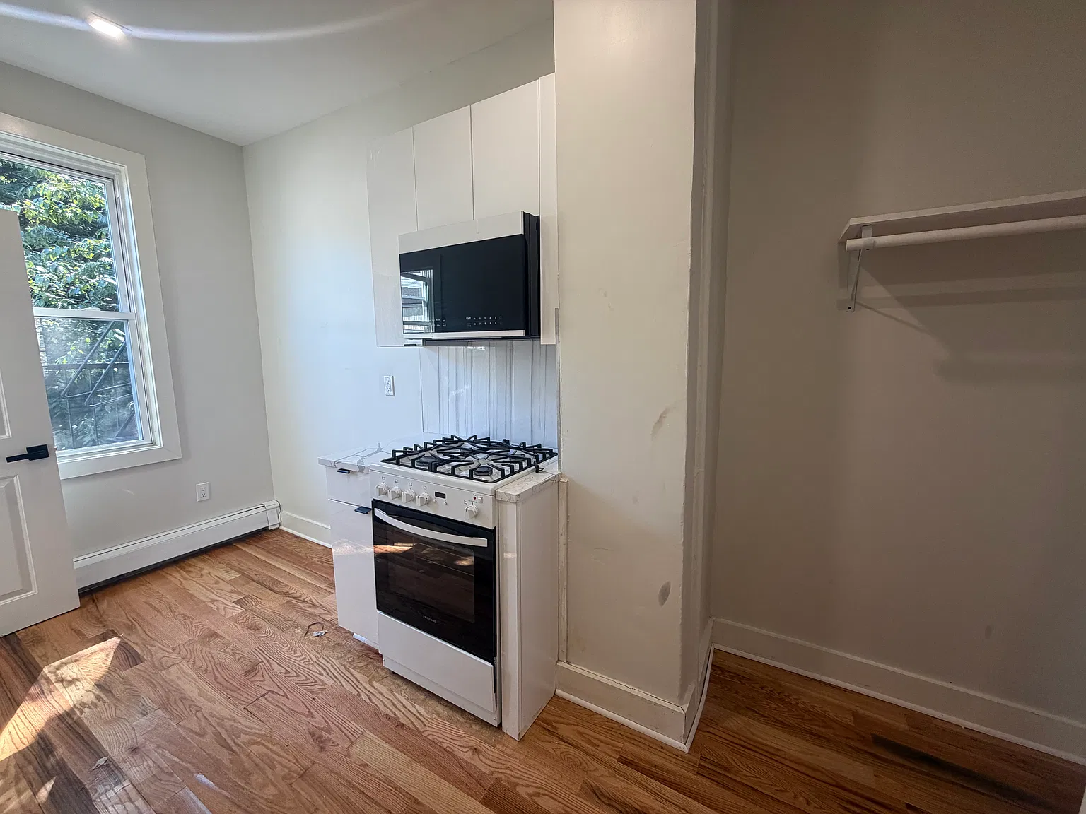 28 Dales Ave — Photo 2