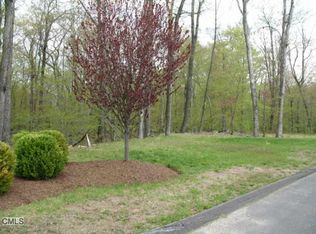 18 Serene Way, Newtown, CT 06470