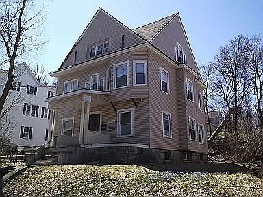 424 Columbus Ave #1