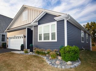 1207 Redtail Cir, Woodstock, IL 60098