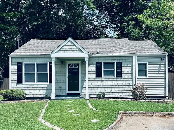 4104 Comanche Dr, Tucker, GA 30084