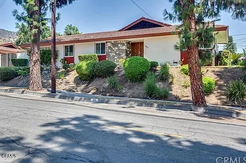 410 N Canyon Blvd Photo 1