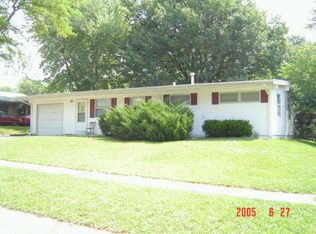 620 Eastborough Ln, Lincoln, NE 68505