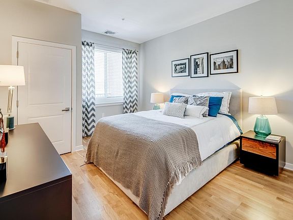 4th image of 2050 Central Rd #3460d0732