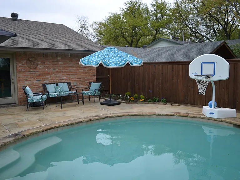 9854 Estate Ln — Photo 36