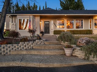4935 Cherry Ln, Medford, OR 97504