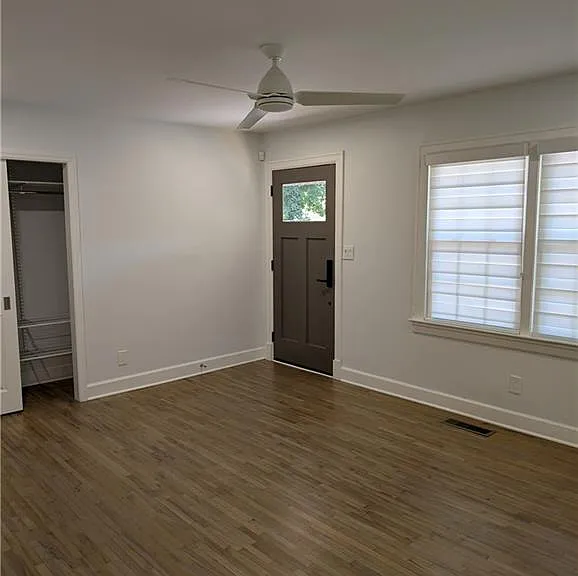 2079 Northside Dr NW — Photo 3