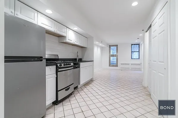 Rented by Bond New York | media 6