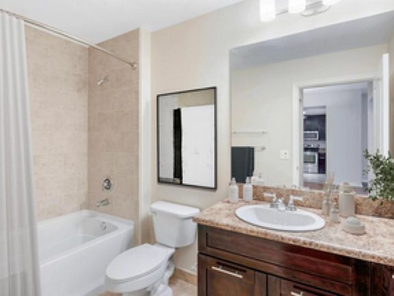 5th image of 6620 SW 57th Ave