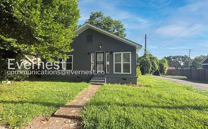 2044 Saulsbury Pl