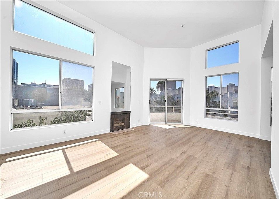 1st image of 500 S Berendo St APT 422