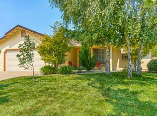 3052 Stonecrest Pl, Redding, CA 96001