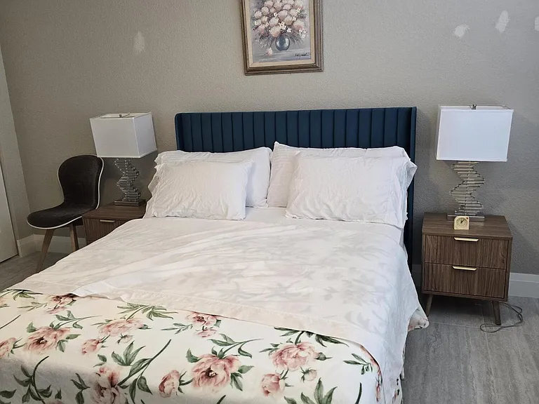 7580 Regency Lake Dr #402 — Photo 25