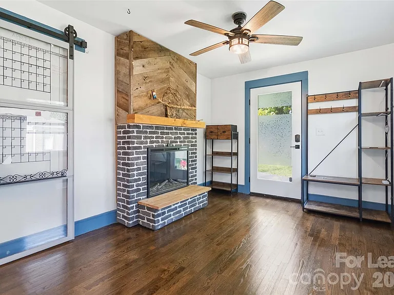20618 Cornelius Ct — Photo 4