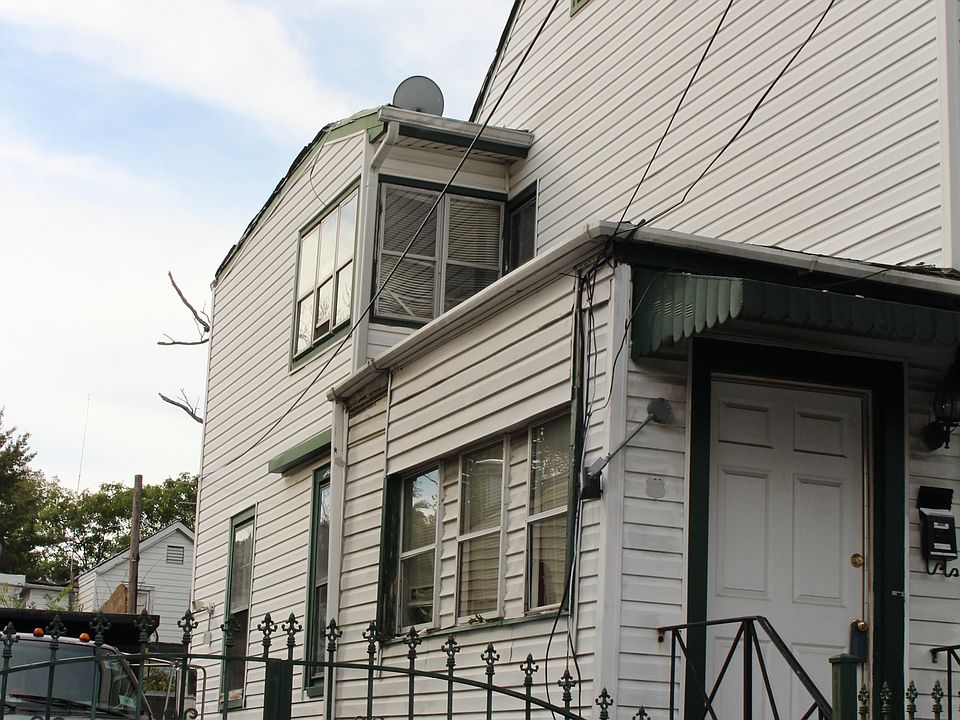 2nd image of 66 Kearney St
