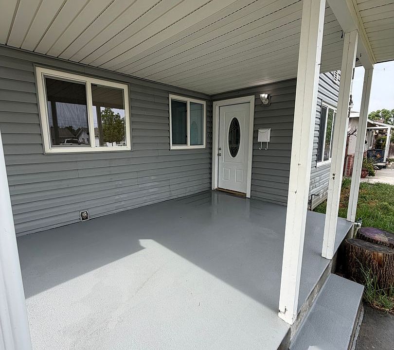 1st image of 1133 Iowa Ave