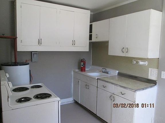 3rd image of 527 N 48th Ave