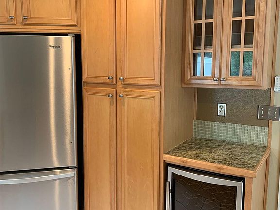 4th image of 3905 70th Ave NW