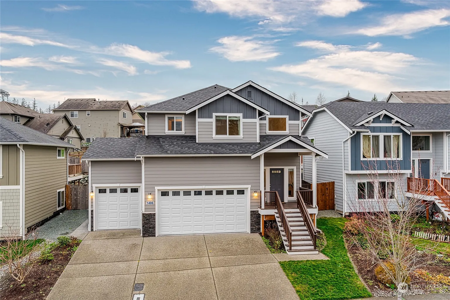 1406 E Gateway Heights Loop photo 1