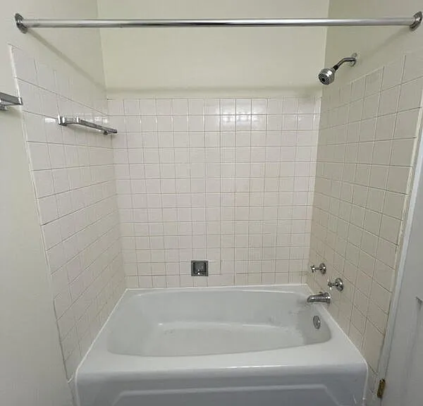 2222 Independence Ln #6 — Photo 9