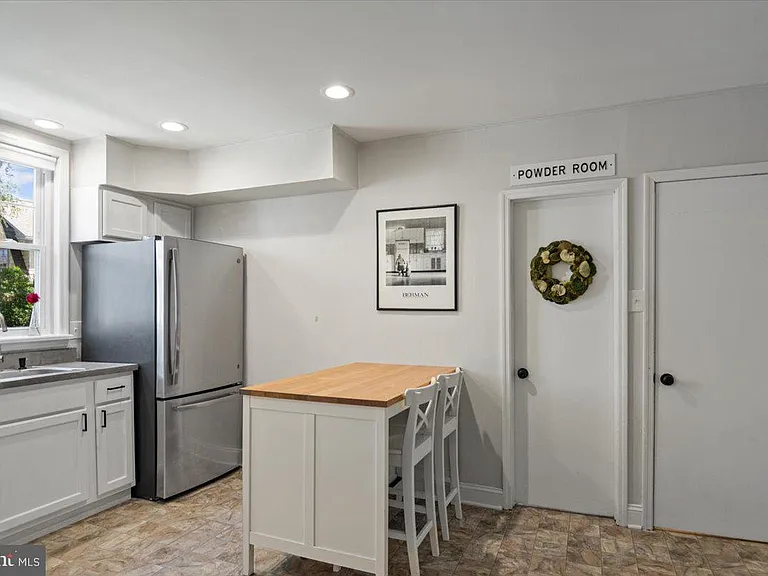 158 Lafayette Rd — Photo 14
