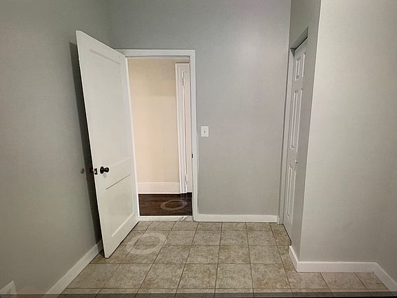 3rd image of 2323 29th Ave Unit 2