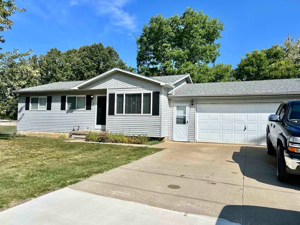 2071 Mackinaw Dr, Davison, MI 48423