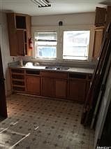 3rd image of 549 S Washington St