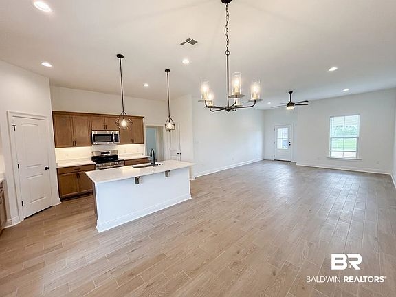 4th image of 13470 Canebrake Cir