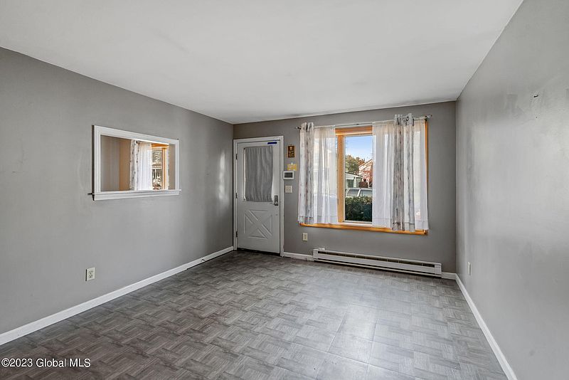 5th image of 1020 23rd Street