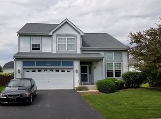 1622 Rosehall Ln, Elgin, IL 60123