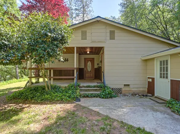 1175 Meadow Ln, Meadow Vista, CA 95722