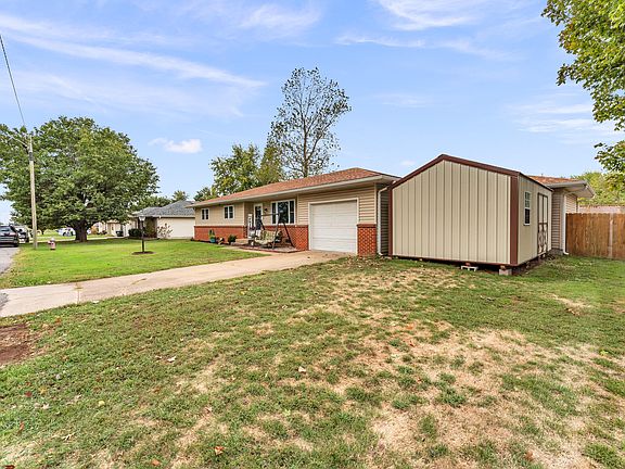 3rd image of 1345 Kevin Drive