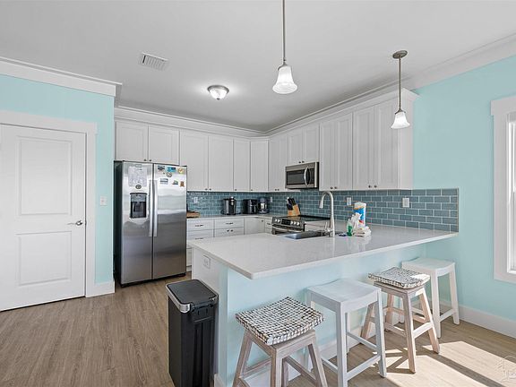 2nd image of 545 Harbor Light Cir