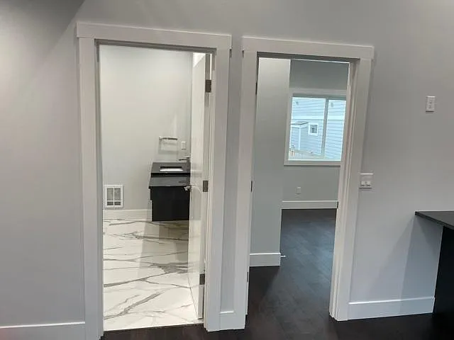 2074 Market St — Photo 12