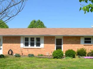 457 Old Highway 100, Villa Ridge, MO 63089