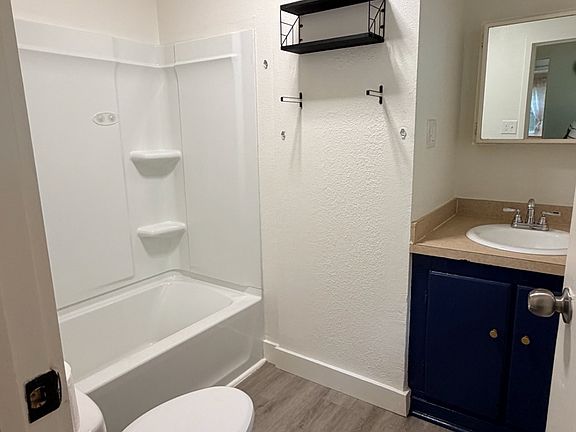 5th image of 1007 S 7th St