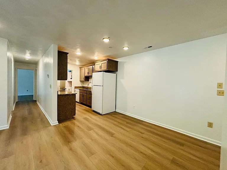 927AB - 410 Houston St. - DM — Photo 87