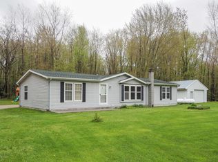 597 36th St, Allegan, MI 49010