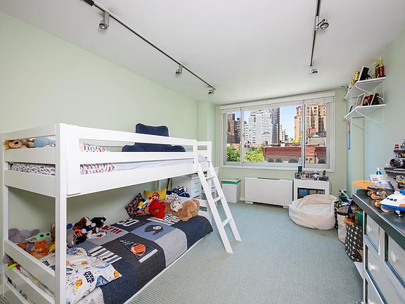 5th image of 301 E 78th St APT 7C
