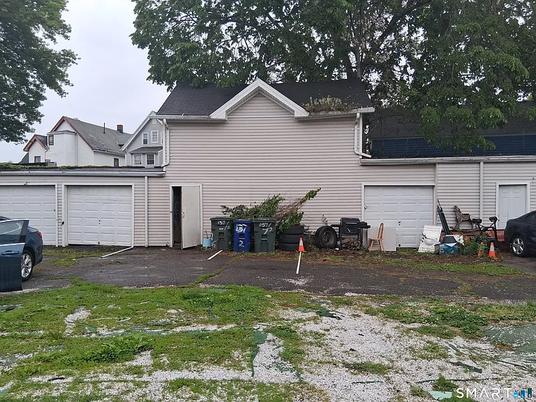 137 Sherwood Ave — Photo 3