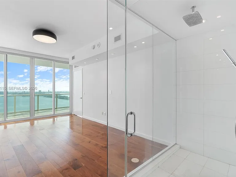 2020 N Bayshore Dr #3510 — Photo 16