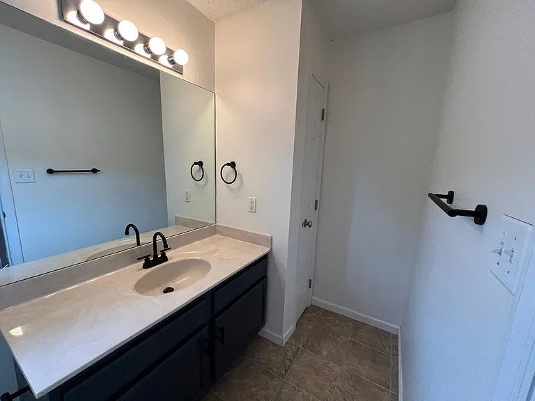 709 Smugglers Notch Dr — Photo 21
