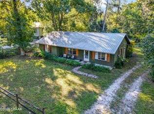 1611 Caroline Dr, Pierson, FL 32180