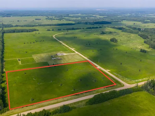 1 Eastwood Ridge Ests, Woodlands County, AB T7S 1N5
