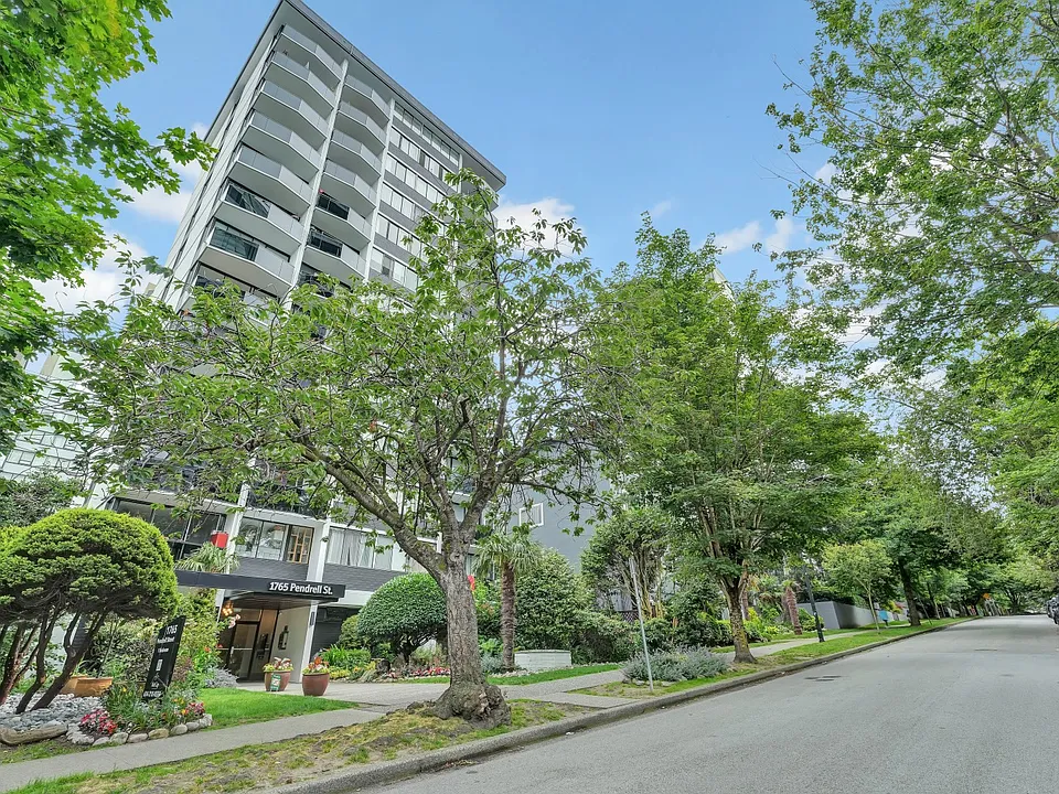 1765 Pendrell St #301